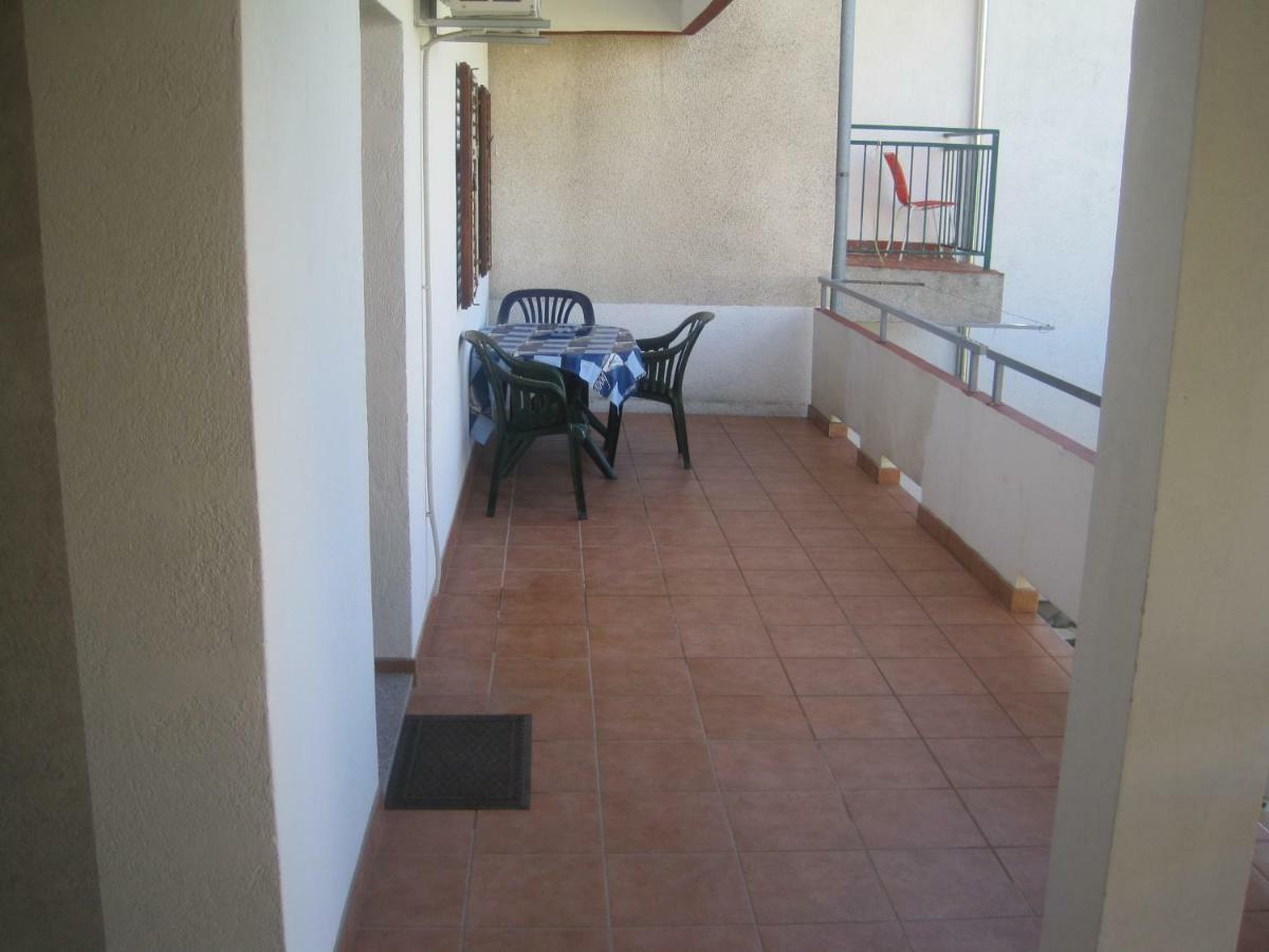 Apartments Ivan Perkov Tomas Bilo Primošten Esterno foto