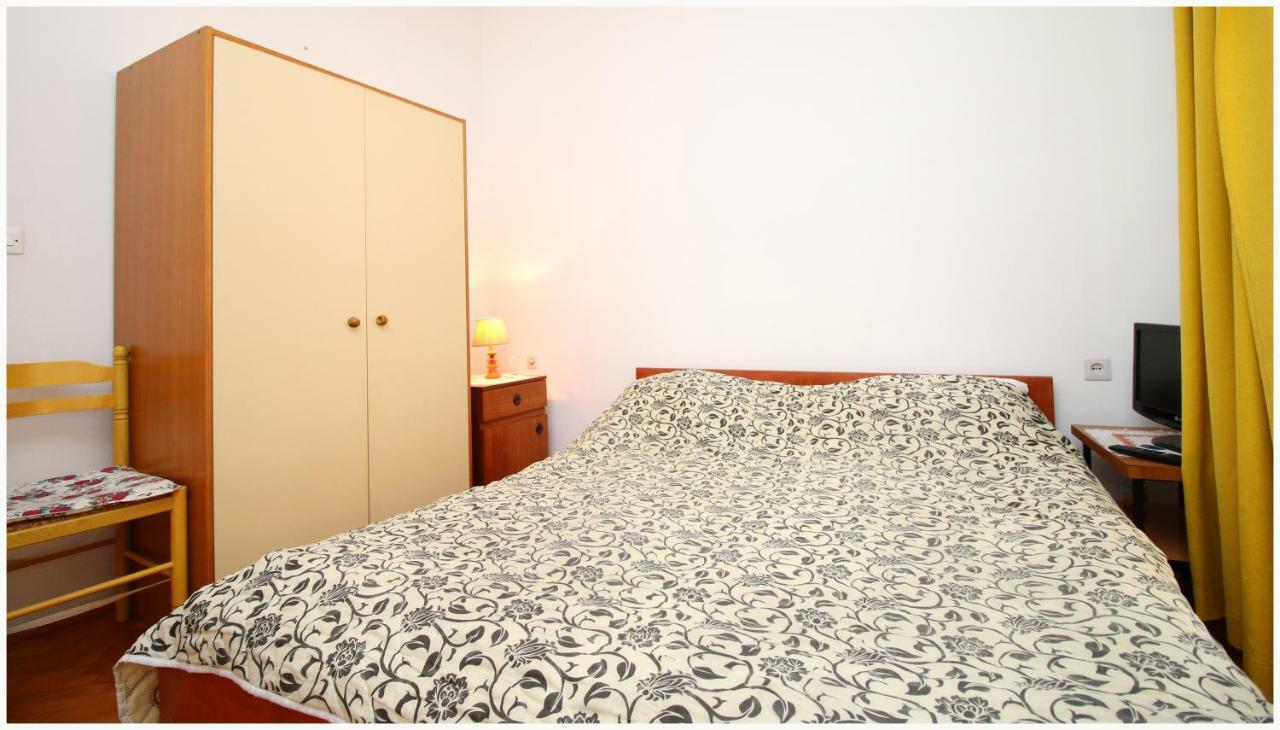 Apartments Ivan Perkov Tomas Bilo Primošten Esterno foto