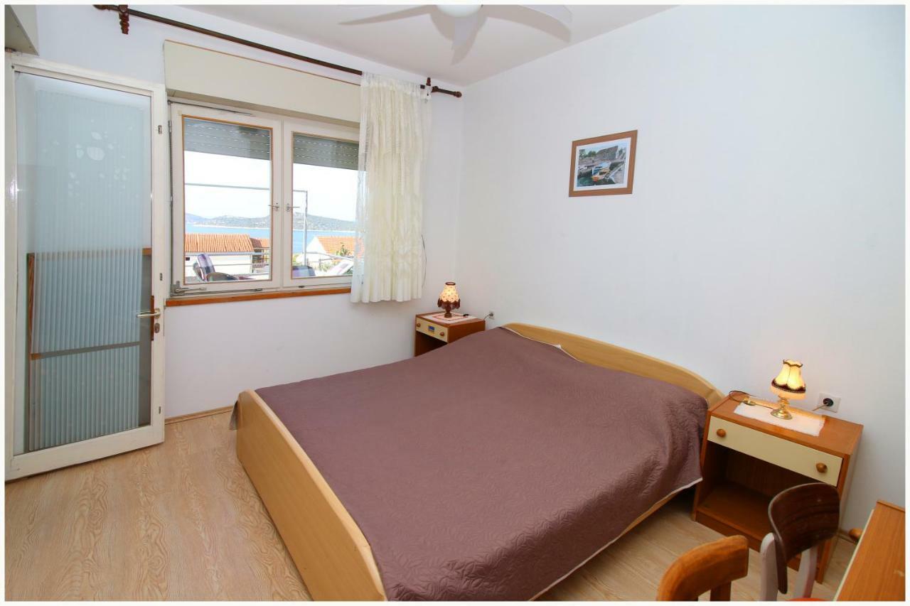 Apartments Ivan Perkov Tomas Bilo Primošten Esterno foto