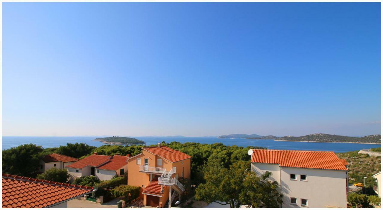 Apartments Ivan Perkov Tomas Bilo Primošten Esterno foto