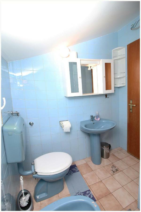 Apartments Ivan Perkov Tomas Bilo Primošten Esterno foto